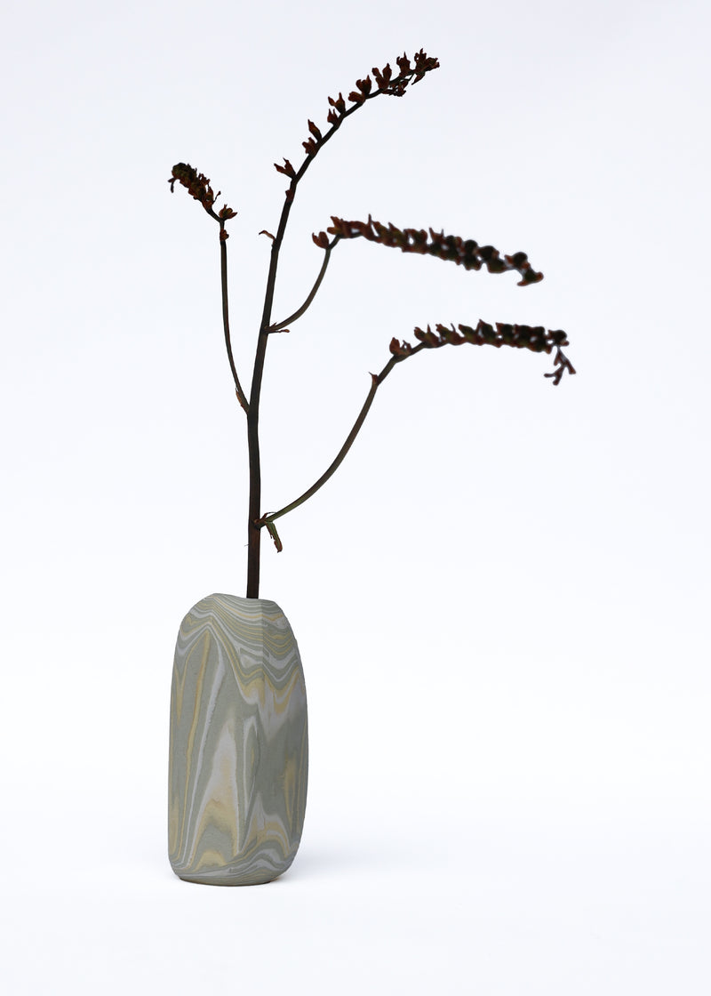 Paper Pebble Vase in Sand & Grey with flower, blending soft sand and cool grey for a calming, neutral aesthetic perfect for minimalistic decor.